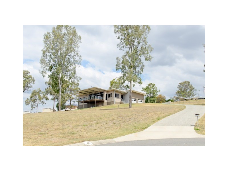 33 Meadow View Rd, Fernvale QLD 4306