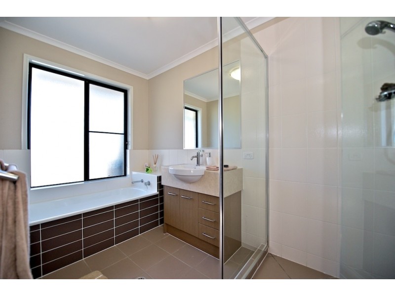 19 Robyn Tce, Fernvale QLD 4306