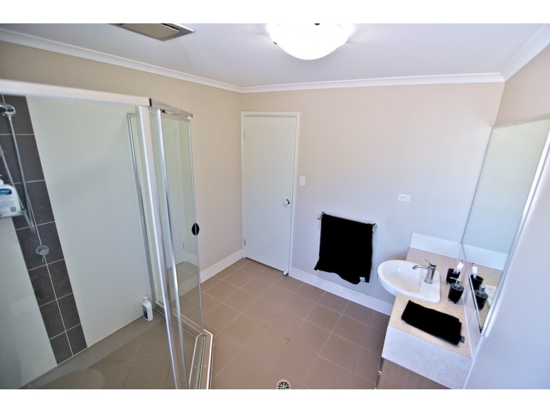 19 Robyn Tce, Fernvale QLD 4306
