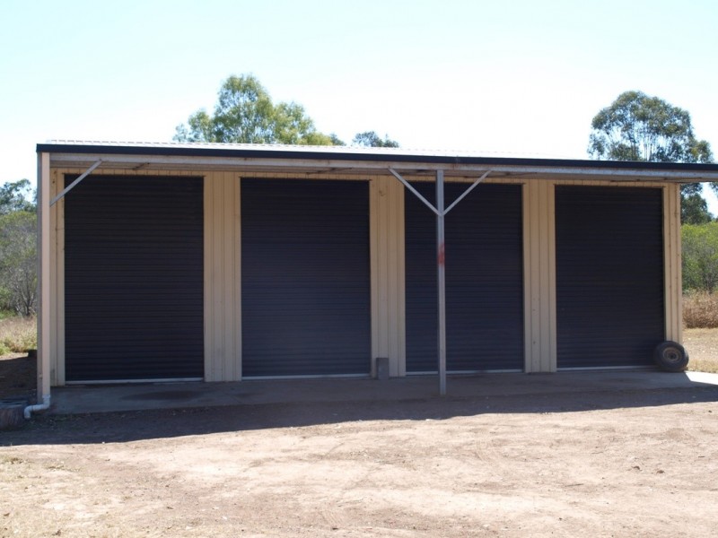 90 Poplar Street, Walloon QLD 4306