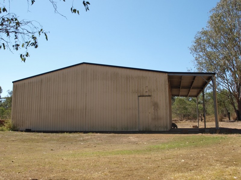 90 Poplar Street, Walloon QLD 4306