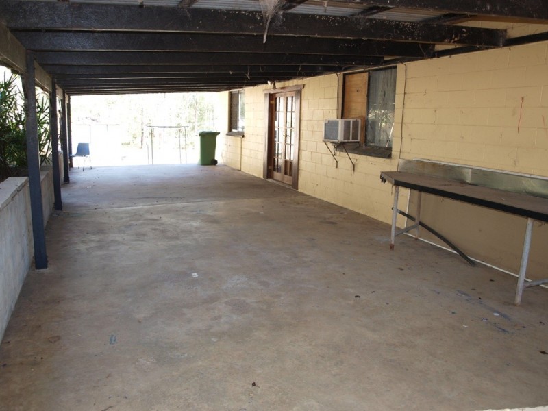90 Poplar Street, Walloon QLD 4306