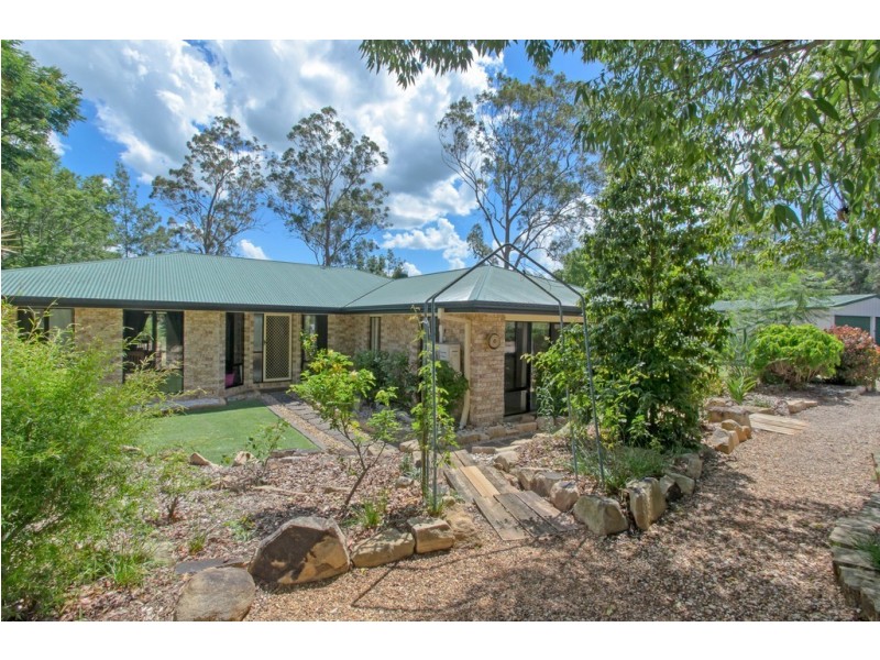 140 Lockyer View Rd, Wivenhoe Pocket QLD 4306