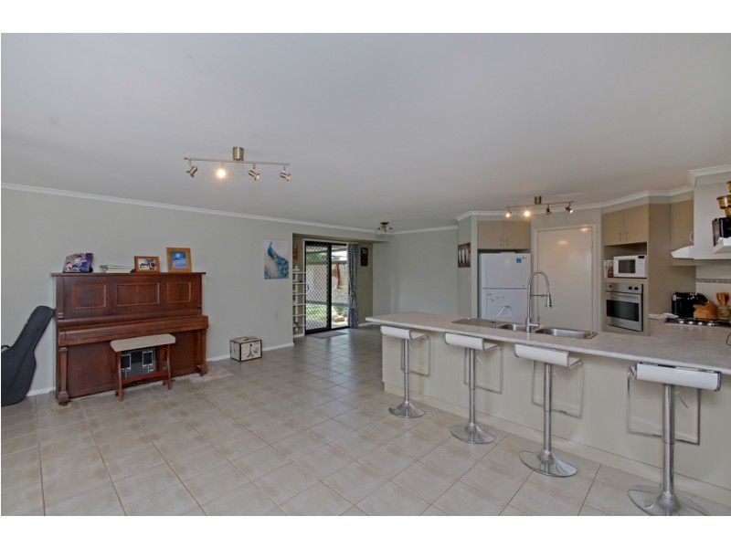 140 Lockyer View Rd, Wivenhoe Pocket QLD 4306