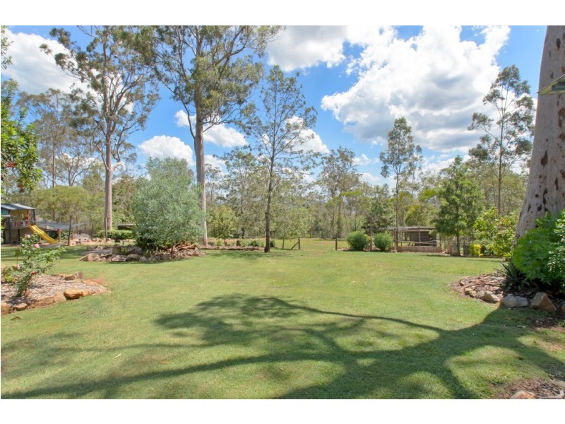 140 Lockyer View Rd, Wivenhoe Pocket QLD 4306
