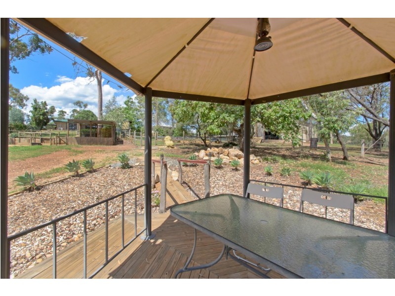 140 Lockyer View Rd, Wivenhoe Pocket QLD 4306