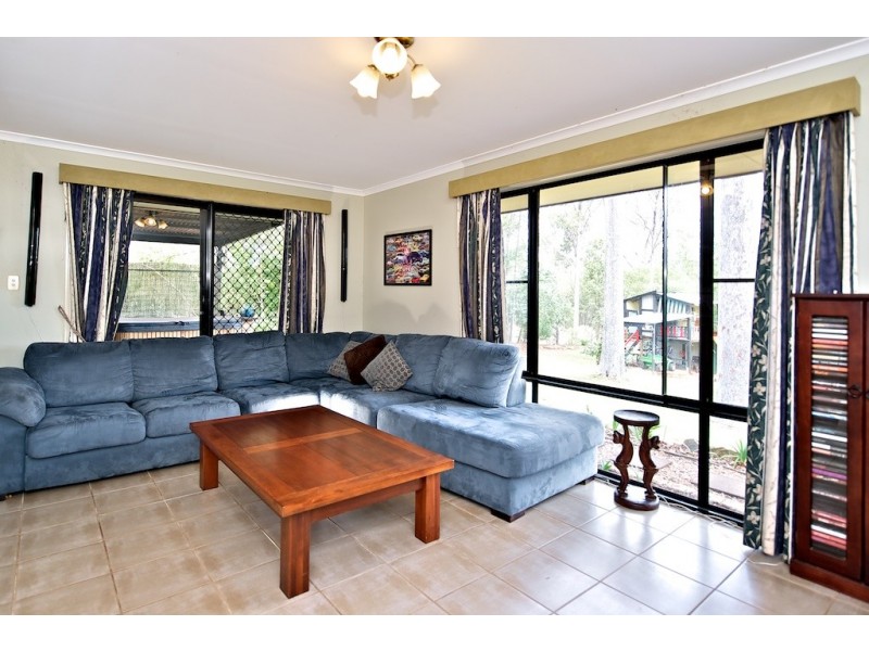 140 Lockyer View Rd, Wivenhoe Pocket QLD 4306