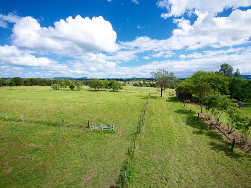 148 Claus Rd, Haigslea QLD 4306