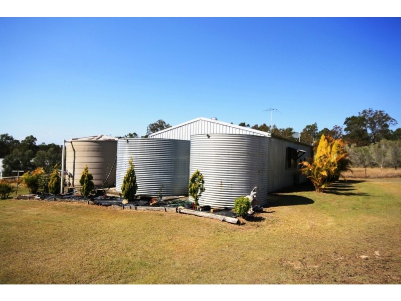 2684 Gatton Esk Rd, Mount Hallen QLD 4312