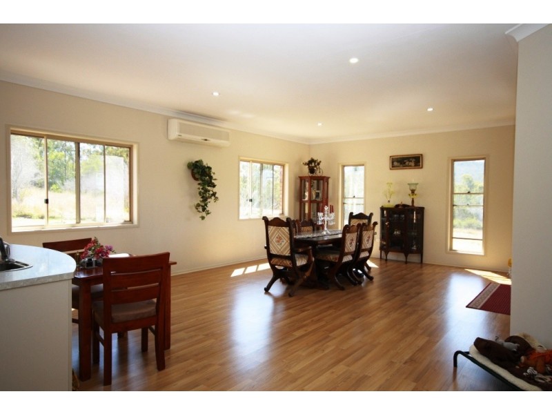 2684 Gatton Esk Rd, Mount Hallen QLD 4312