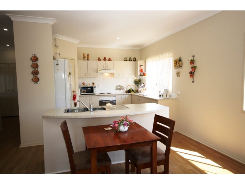 2684 Gatton Esk Rd, Mount Hallen QLD 4312