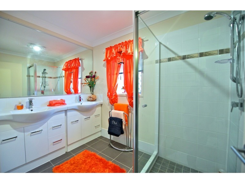 72 Titmarsh Cct, Fernvale QLD 4306