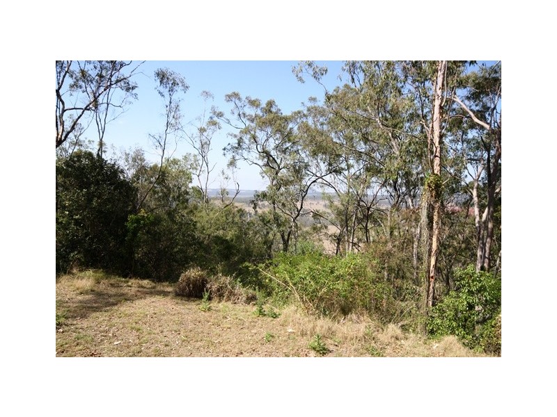 19 Crest Court, Esk QLD 4312