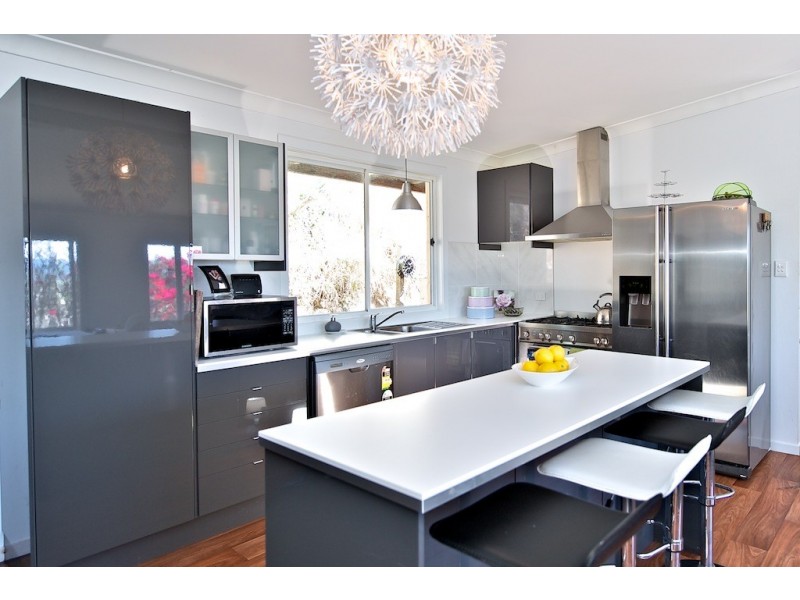 43 Glamorganvale Rd, Lowood QLD 4311