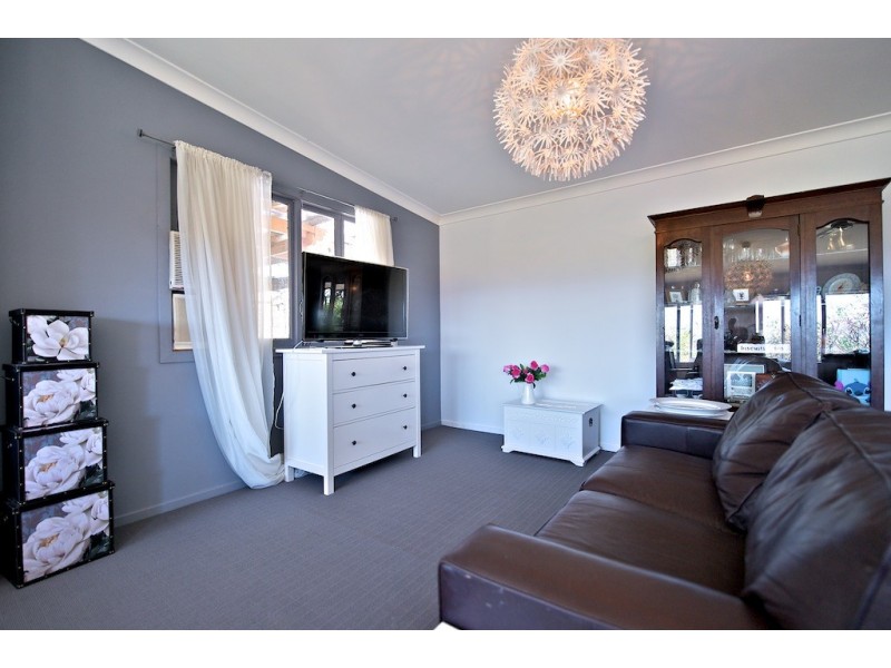 43 Glamorganvale Rd, Lowood QLD 4311