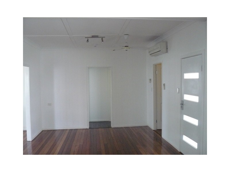 20 Blackstone Road, Newtown QLD 4305