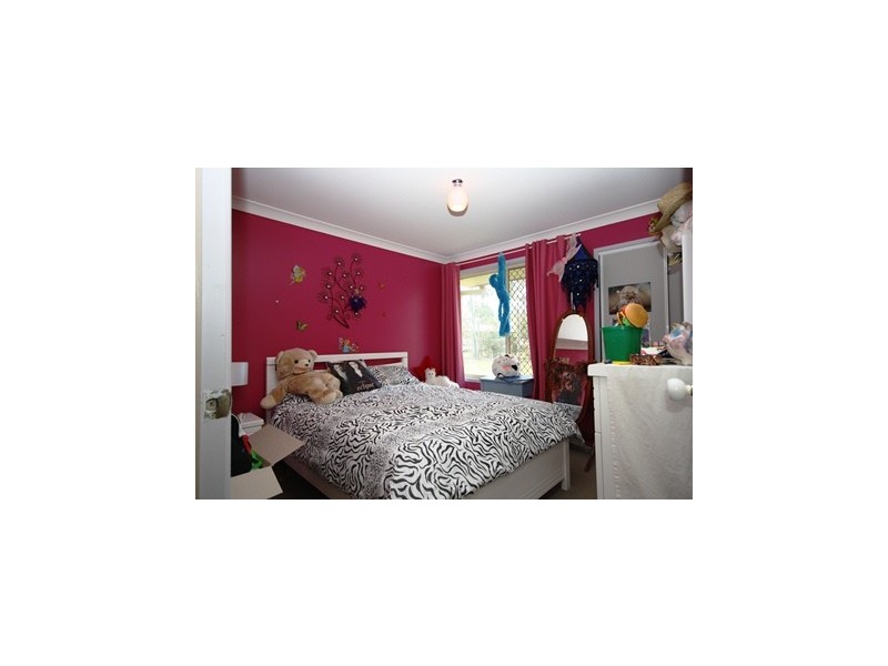 25 Schmidt Road, Fernvale QLD 4306