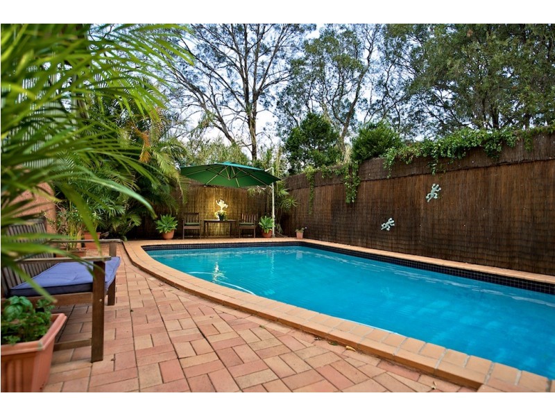 92 Lant Street, Chapel Hill QLD 4069