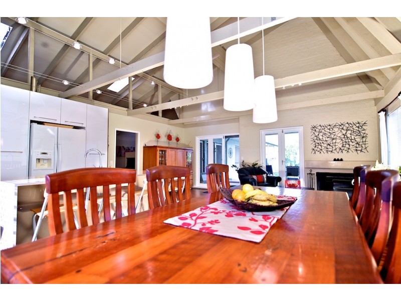 92 Lant Street, Chapel Hill QLD 4069