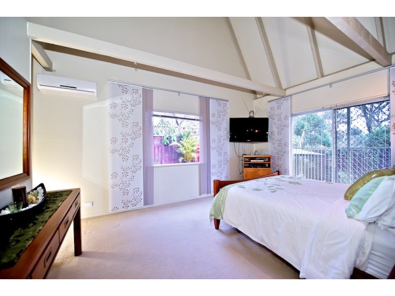 92 Lant Street, Chapel Hill QLD 4069