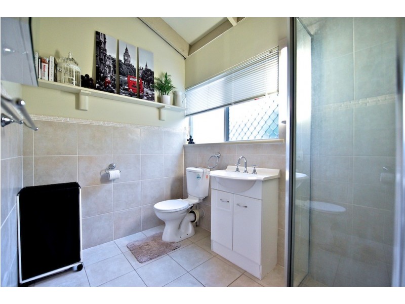 92 Lant Street, Chapel Hill QLD 4069