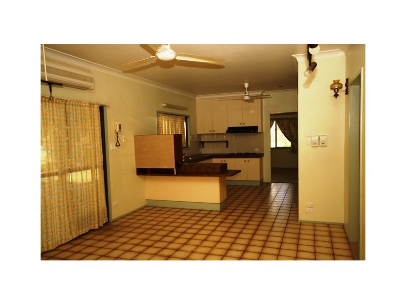 41 East St, Esk QLD 4312