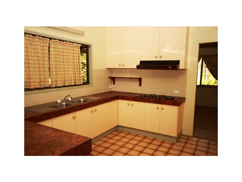 41 East St, Esk QLD 4312