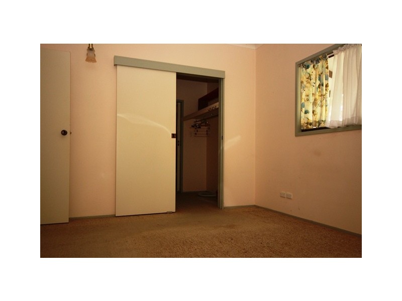 41 East St, Esk QLD 4312