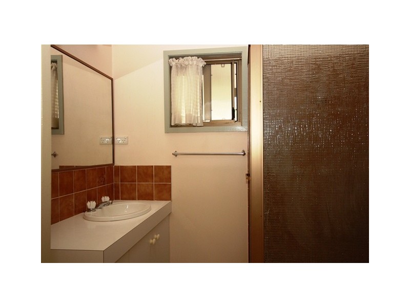 41 East St, Esk QLD 4312