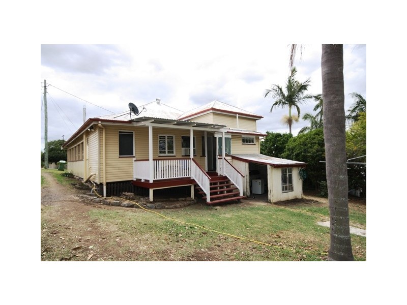 10 Church St, Lowood QLD 4311