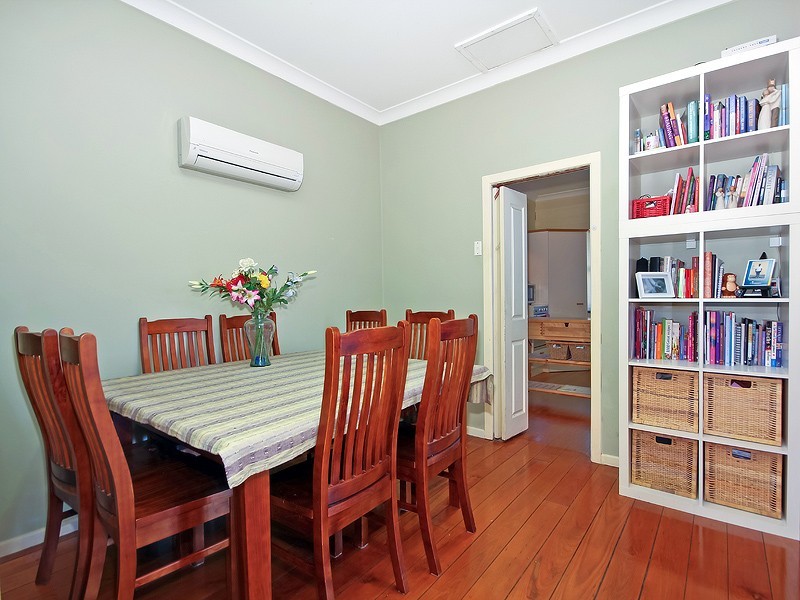 12 Cyprus Street, North Ipswich QLD 4305