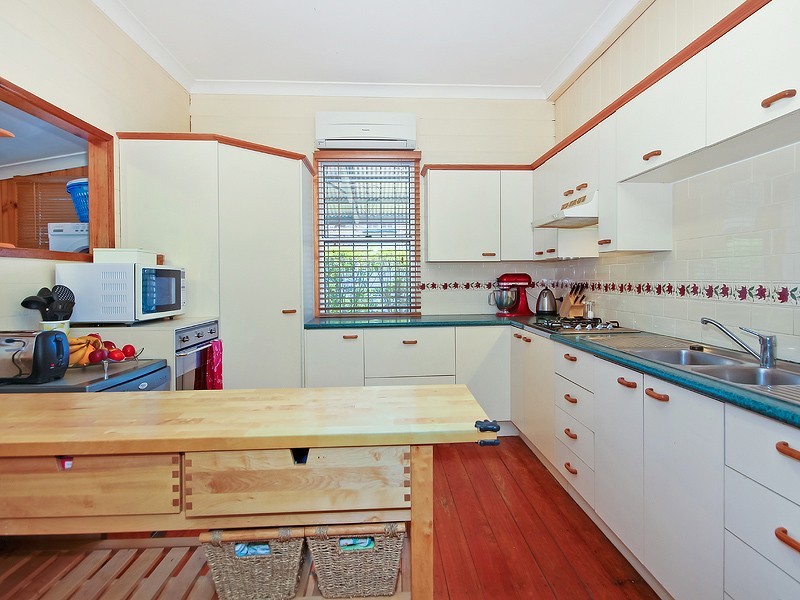 12 Cyprus Street, North Ipswich QLD 4305