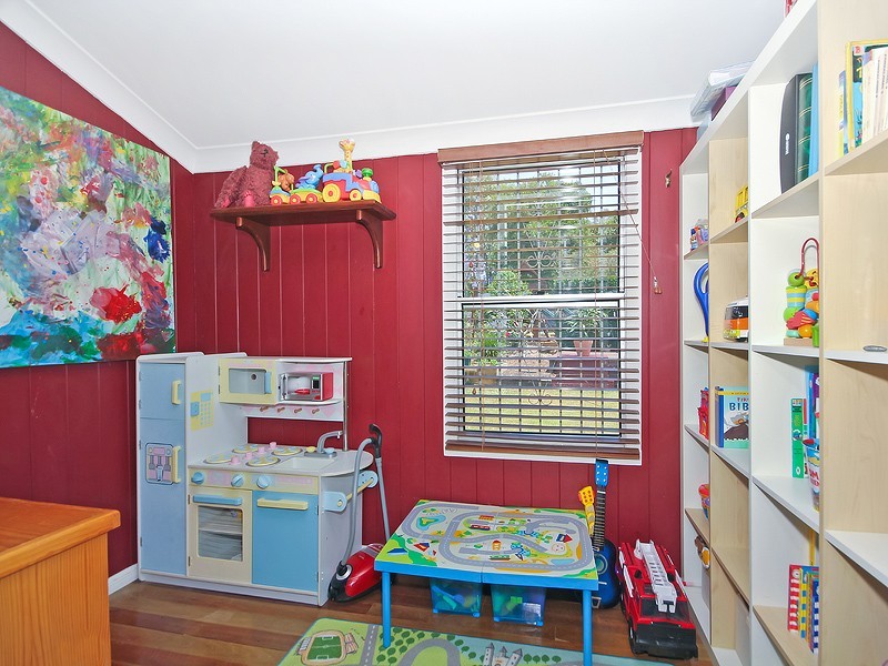 12 Cyprus Street, North Ipswich QLD 4305