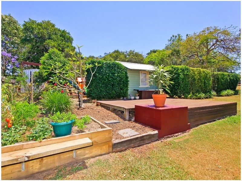 12 Cyprus Street, North Ipswich QLD 4305