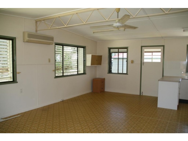 Booval QLD 4304