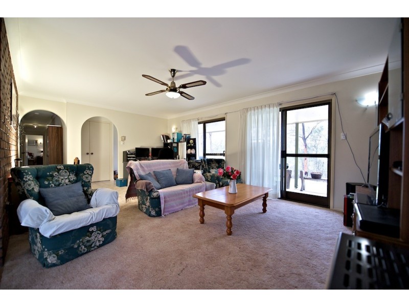 75 Farrell Road, Pine Mountain QLD 4306