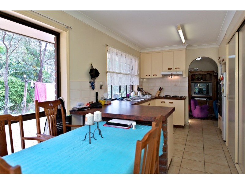 75 Farrell Road, Pine Mountain QLD 4306