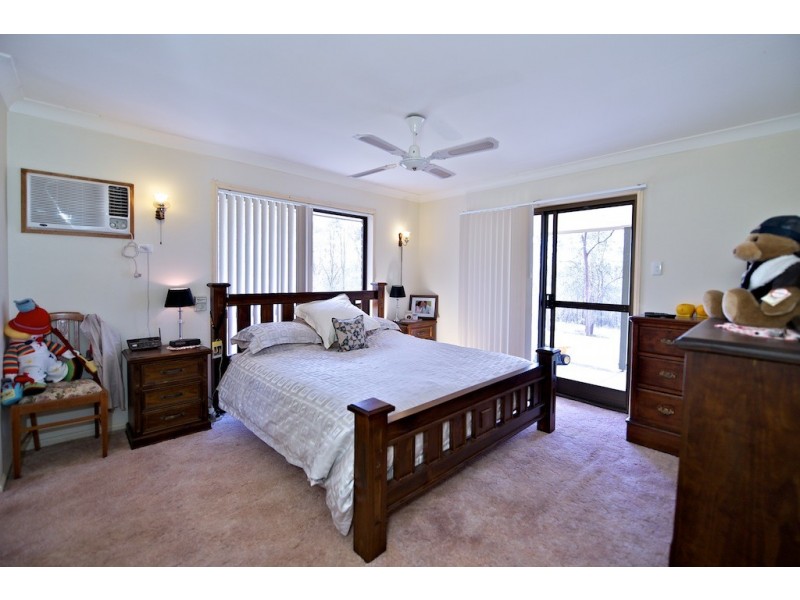 75 Farrell Road, Pine Mountain QLD 4306