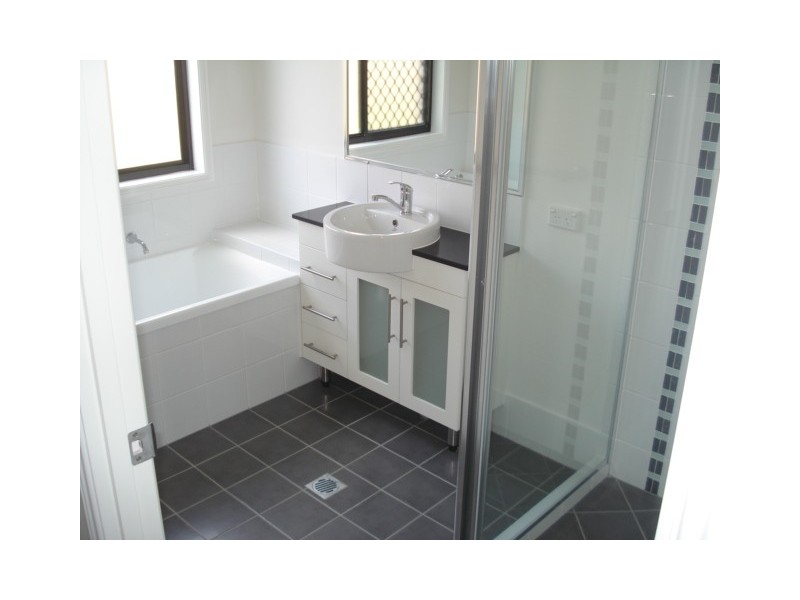 3 Jene Court, Flinders View QLD 4305