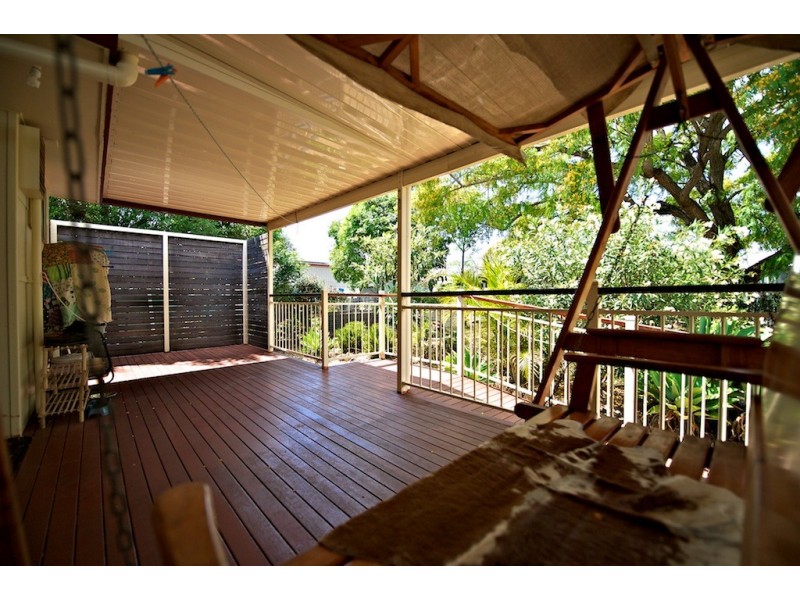 10 Pryde St, Lowood QLD 4311