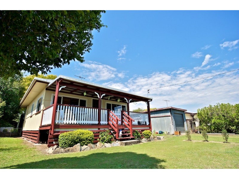 10 Pryde St, Lowood QLD 4311
