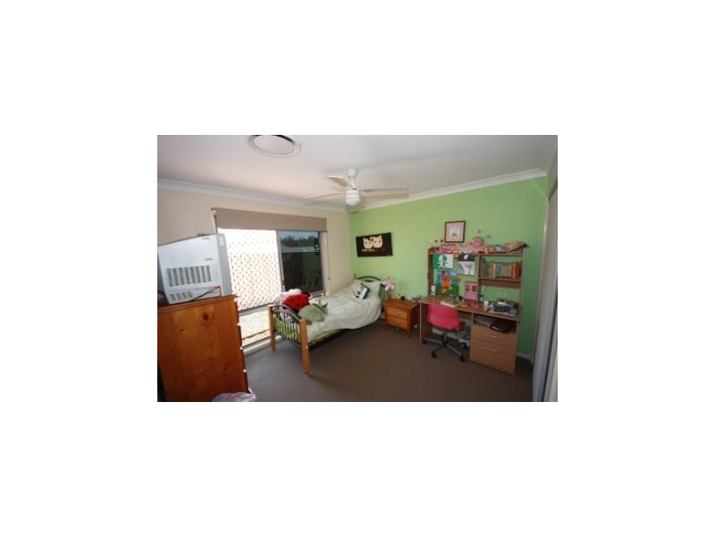 18 Willowood Place, Fernvale QLD 4306