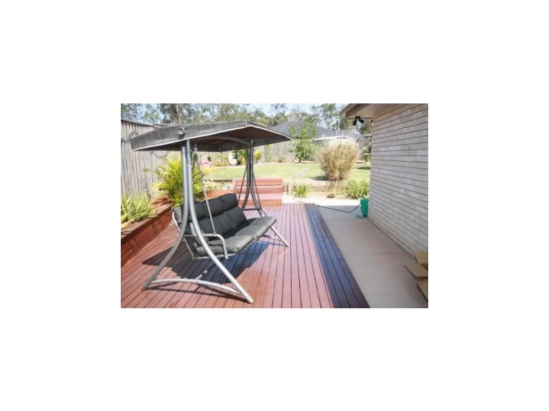 18 Willowood Place, Fernvale QLD 4306