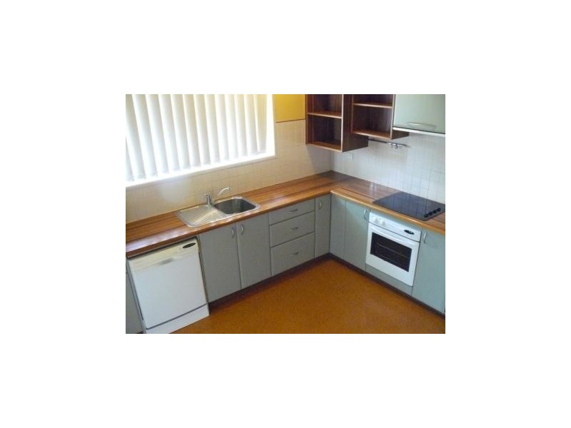 2 Elizabeth Street, Bundamba QLD 4304
