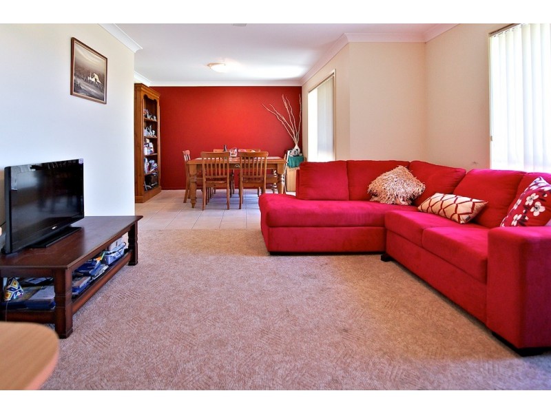 21 Macadamia Drive, Lowood QLD 4311