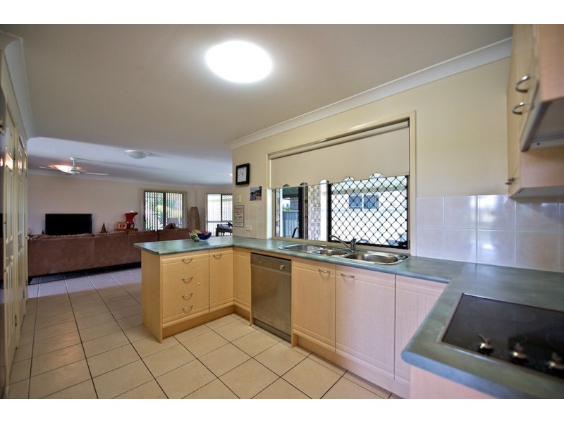21 Macadamia Drive, Lowood QLD 4311