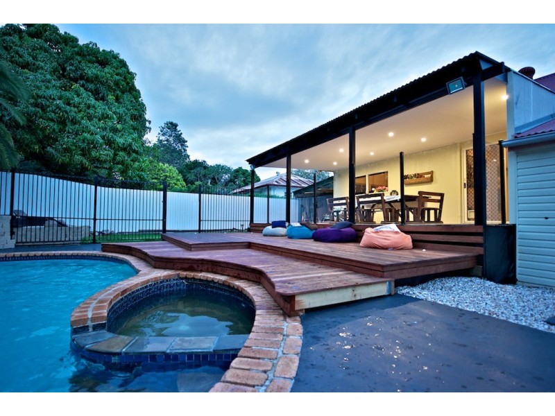 3 Gledson Street, North Booval QLD 4304