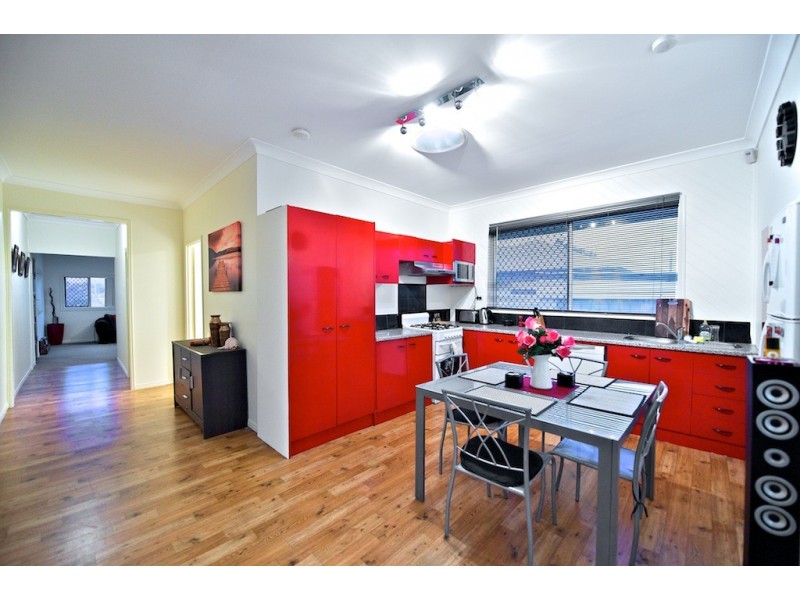 3 Gledson Street, North Booval QLD 4304