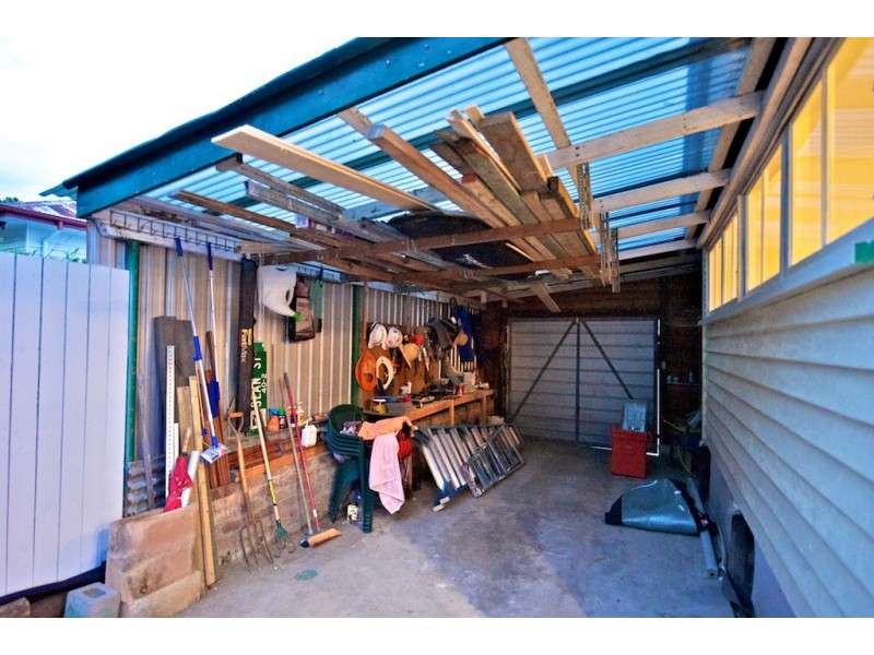 3 Gledson Street, North Booval QLD 4304