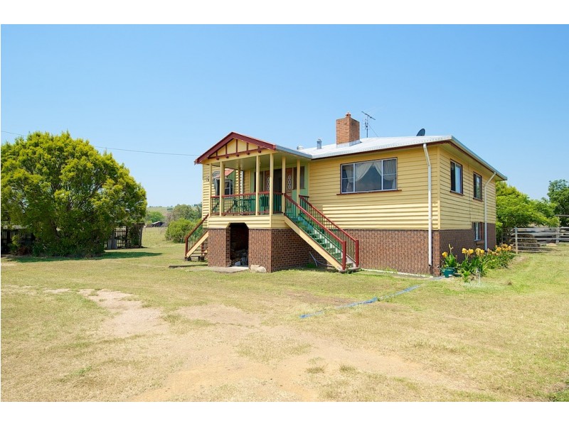 289 Lowood Minden Rd, Tarampa QLD 4311